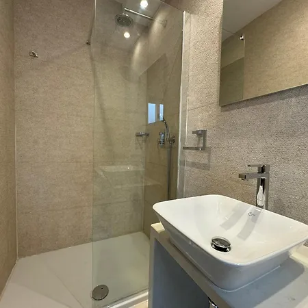 Giuliani Seafront Penthouse 16 Saint Julian's