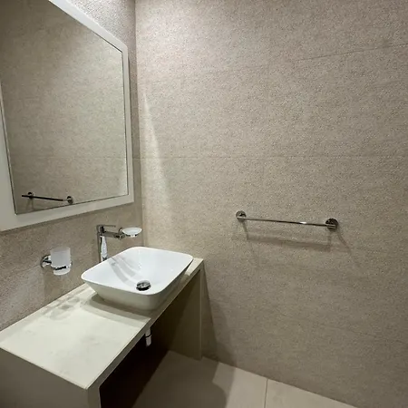 Apartment Giuliani Seafront Penthouse 16 Saint Julian's