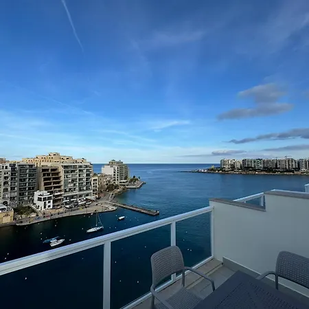 Giuliani Seafront Penthouse 16 Apartment *