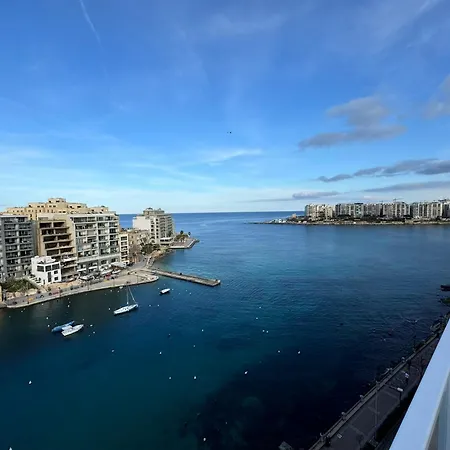 Giuliani Seafront Penthouse 16 Apartment Saint Julian's