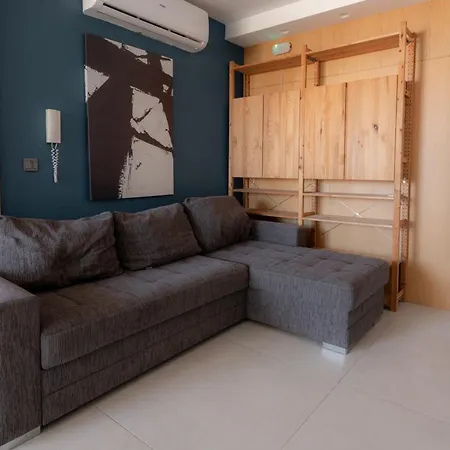 Giuliani Seafront Penthouse 16 St. Julian's