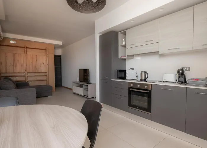 Apartament Giuliani Seafront Penthouse 16 *