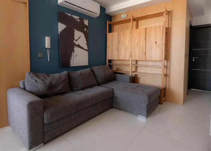 Giuliani Seafront Penthouse 16 St. Julian's