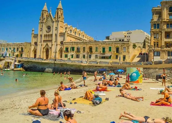 Giuliani Seafront Penthouse 16 Apartament *